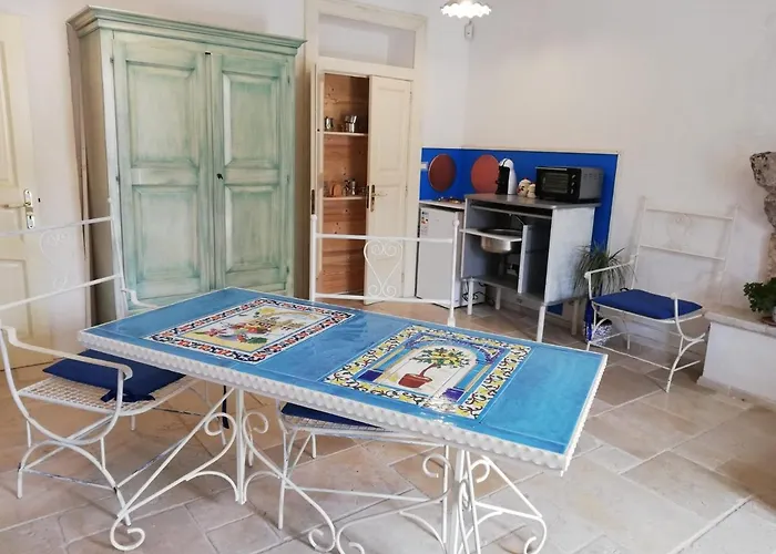 Corte Del Campanaro * Ugento